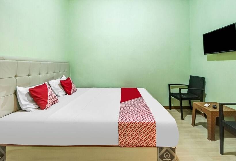 Hotel Oyo 91216 Siliwangi Guest House Syariah Cirebon