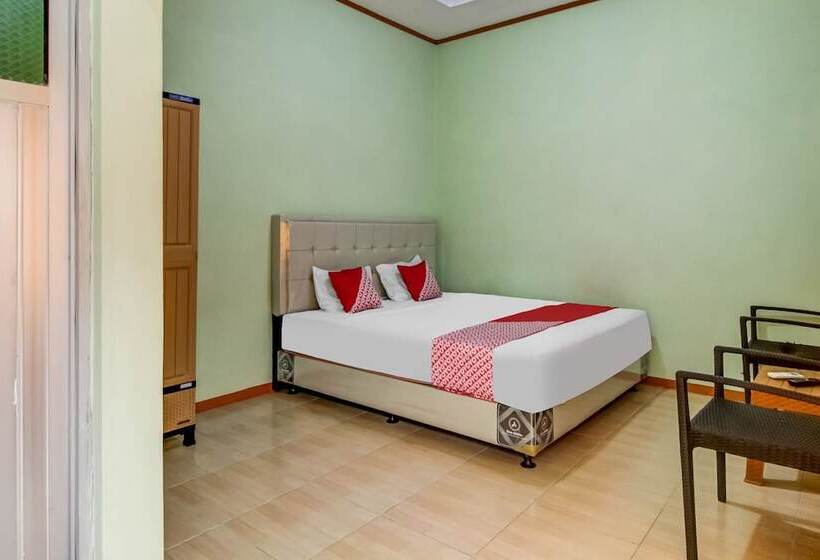 Hotel Oyo 91216 Siliwangi Guest House Syariah Cirebon