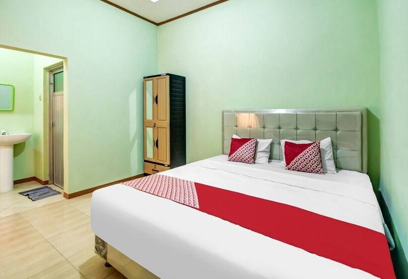 Hotel Oyo 91216 Siliwangi Guest House Syariah Cirebon