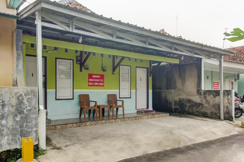 Hotel Oyo 91216 Siliwangi Guest House Syariah Cirebon
