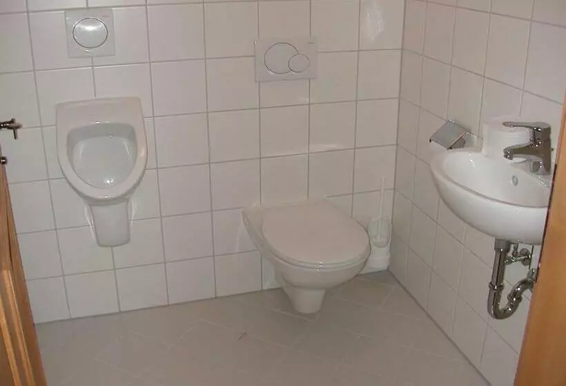 Majatalo Hausbergerhof Gästehaus Ainberger