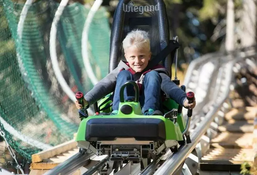 Majatalo Hausbergerhof Gästehaus Ainberger