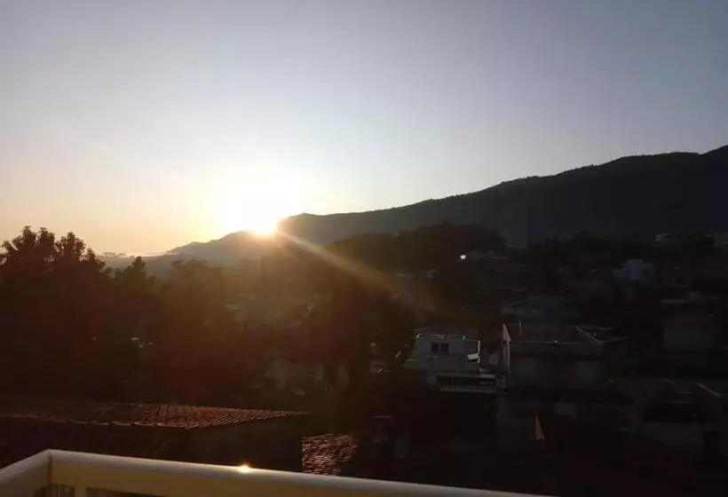 ペンション Hospedagem Sol Nascente