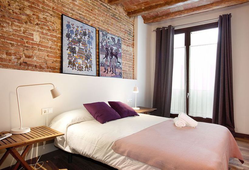 Apartamento Barcelona Next Door Gothic Window