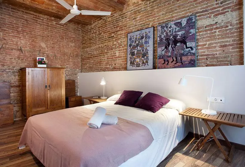 Apartamento Barcelona Next Door Gothic Window