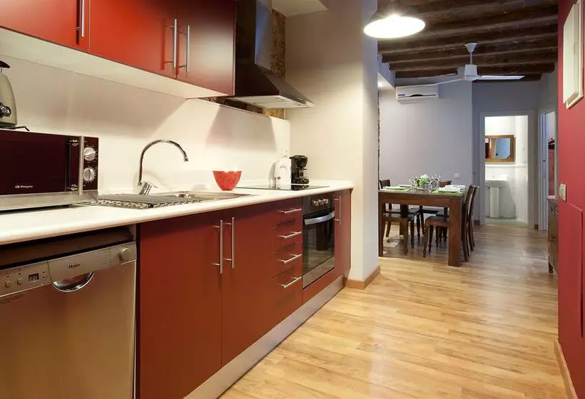 Apartamento Barcelona Next Door Gothic Window