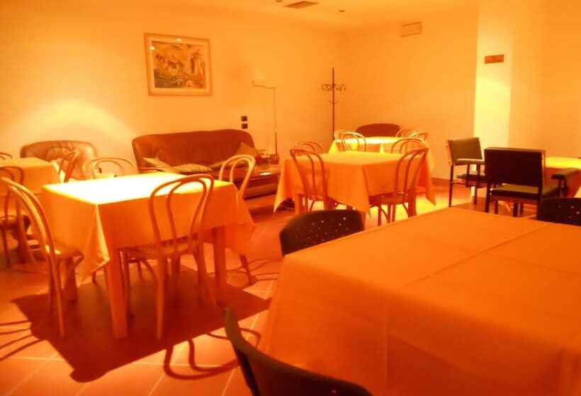 בית מלון כפרי Albergo Italia