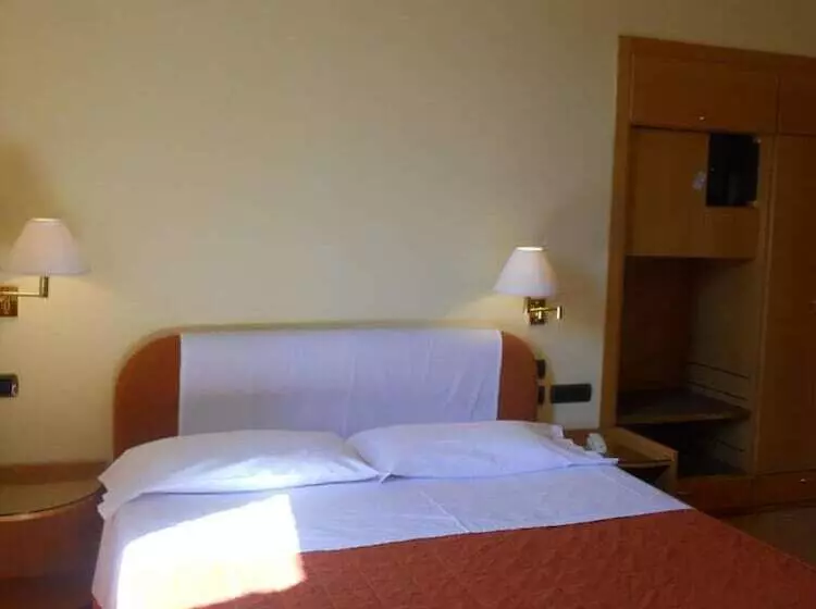 Отель Albergo Italia