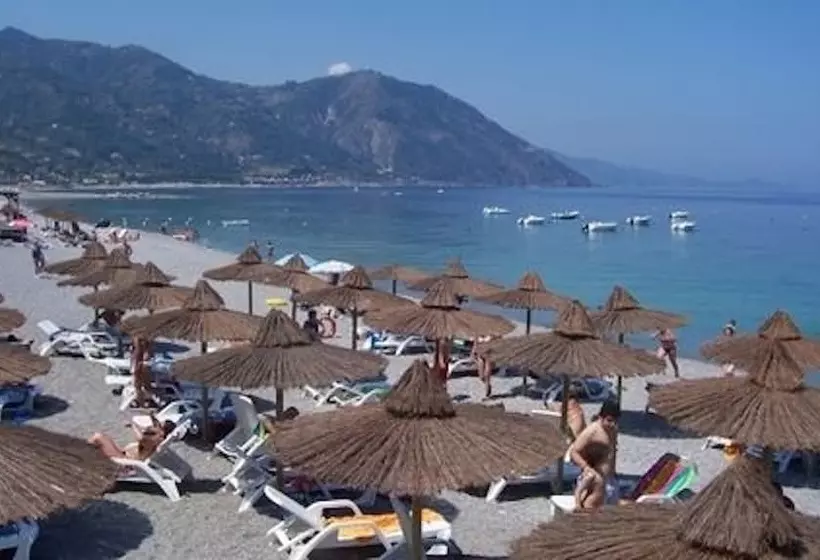 Отель Caposkino Park