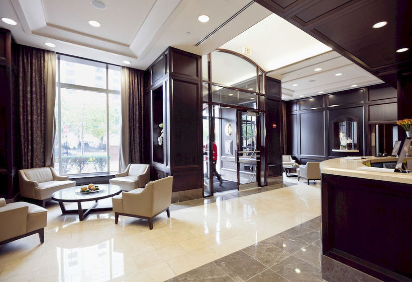 فندق Churchill At Washington Blvd