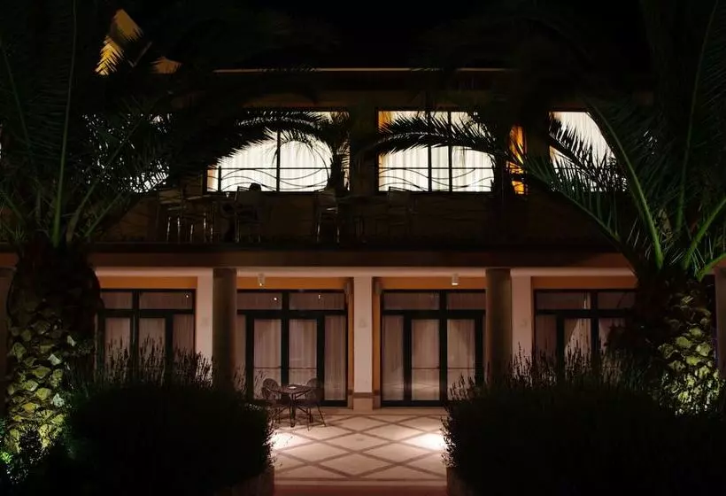 Отель I Melograni