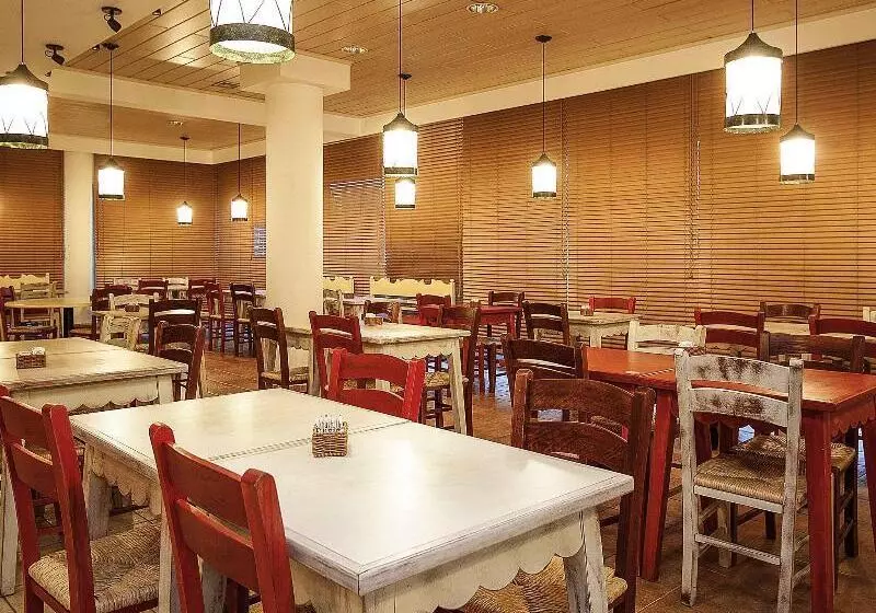 Отель Ibis Vitoria Aeroporto