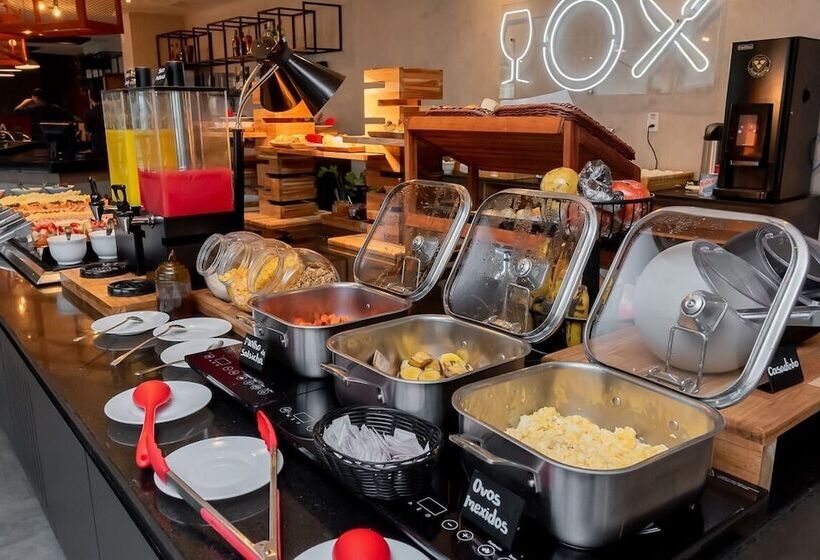 هتل Ibis Vitoria Aeroporto