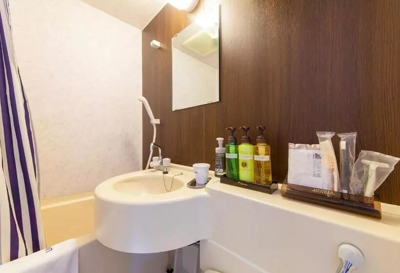 Отель Livemax Budget Sagamihara