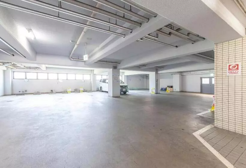 Отель Livemax Budget Sagamihara