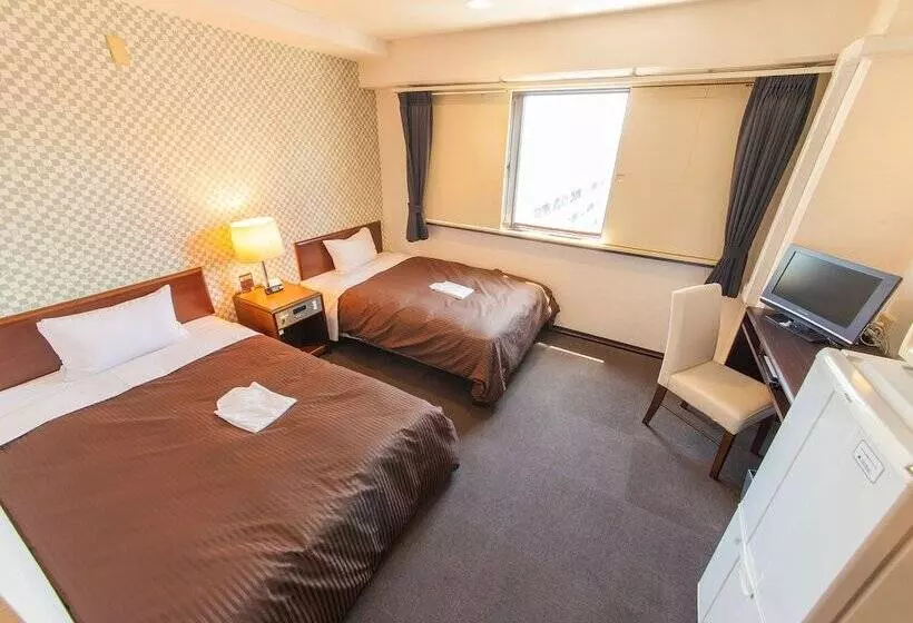 Отель Livemax Budget Sagamihara