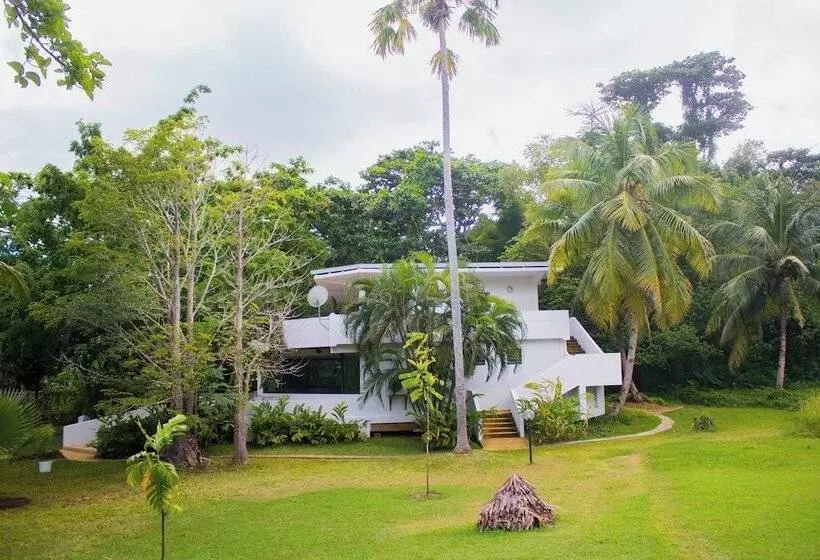 호텔 Loharano Lodge