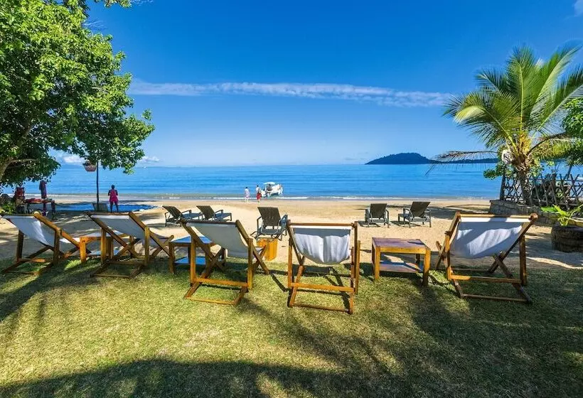 호텔 Loharano Lodge