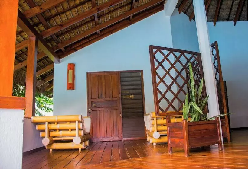 호텔 Loharano Lodge