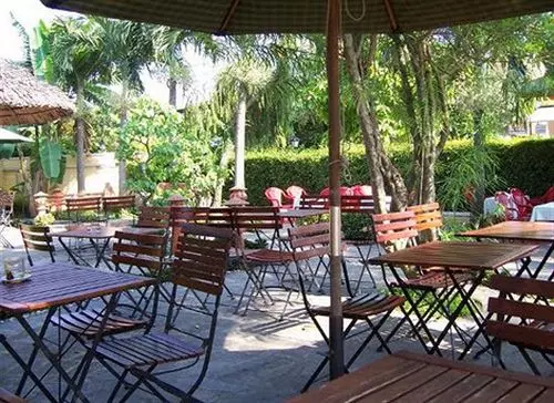 هتل Tribee Ede Central Hostel