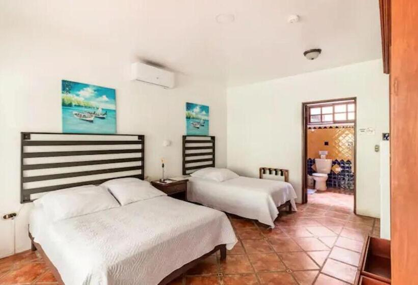 ホテル Playa Westfalia