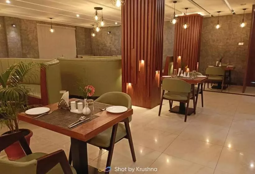 ホテル Preethi Classic Towers