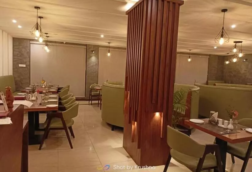 ホテル Preethi Classic Towers