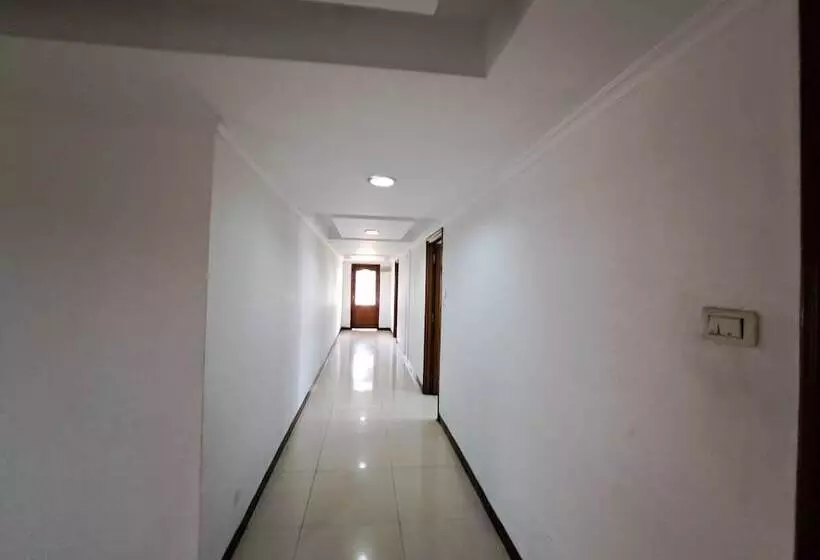 ホテル Preethi Classic Towers