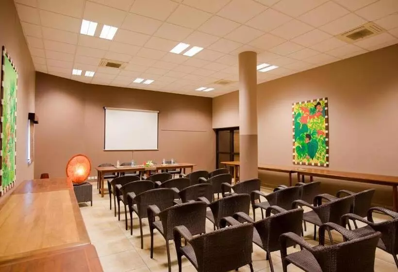 Mantis Soanambo Hotel And Spa