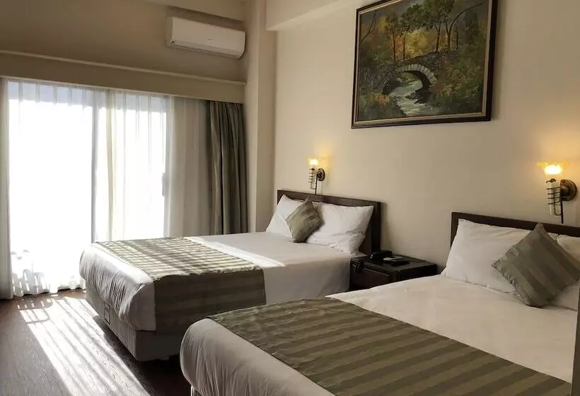 استراحتگاه Holiday Saipan