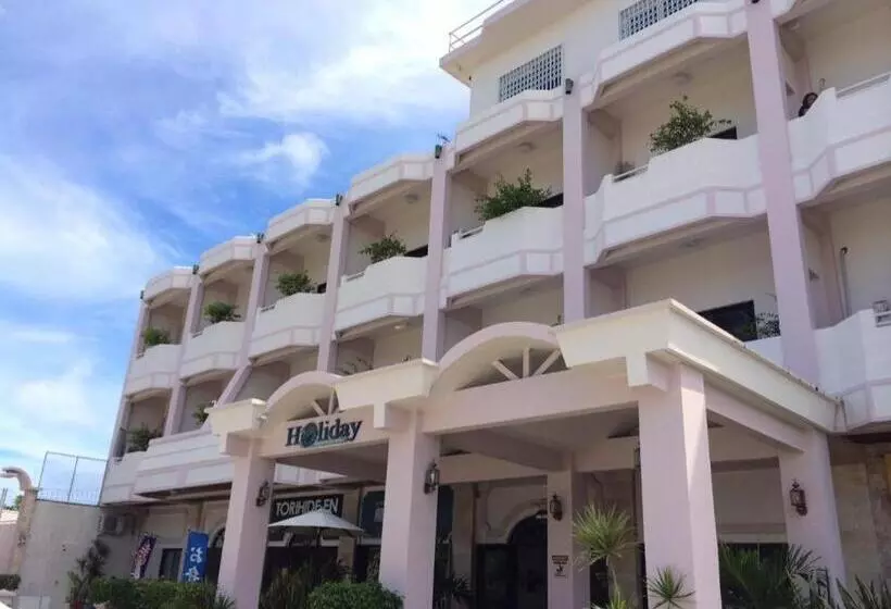 استراحتگاه Holiday Saipan