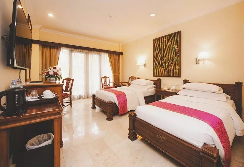 リゾートホテル Kumala Pantai