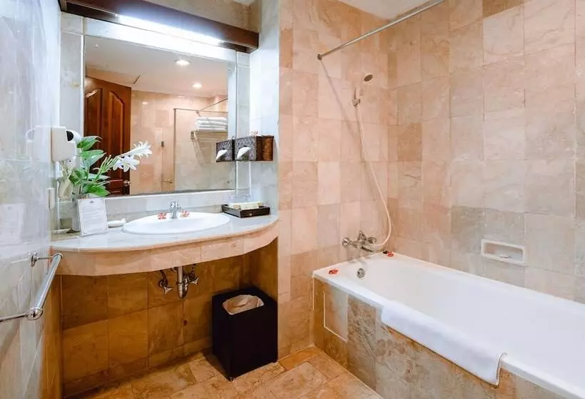 リゾートホテル Kumala Pantai