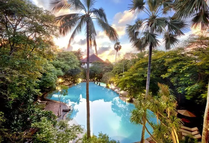 リゾートホテル Kumala Pantai