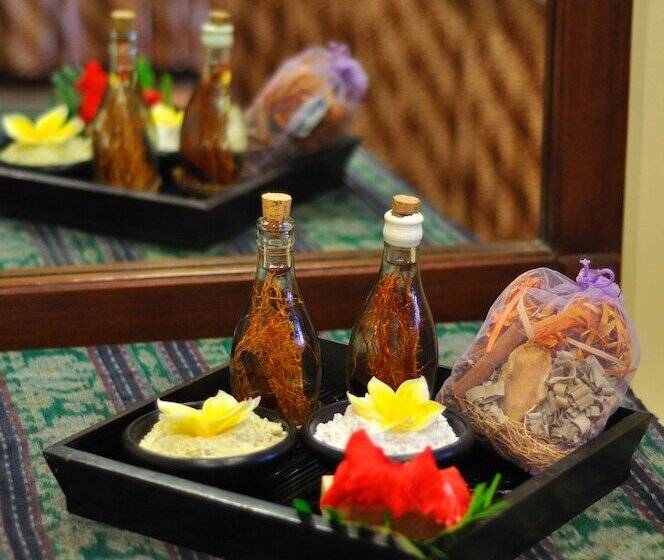 منتجع Kumala Pantai