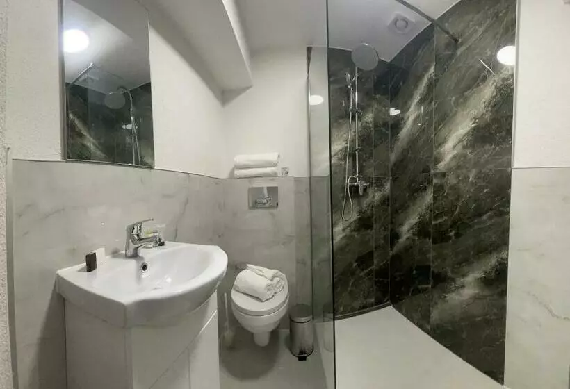 Hotel Myda