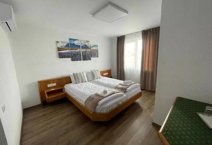 Hotel Myda