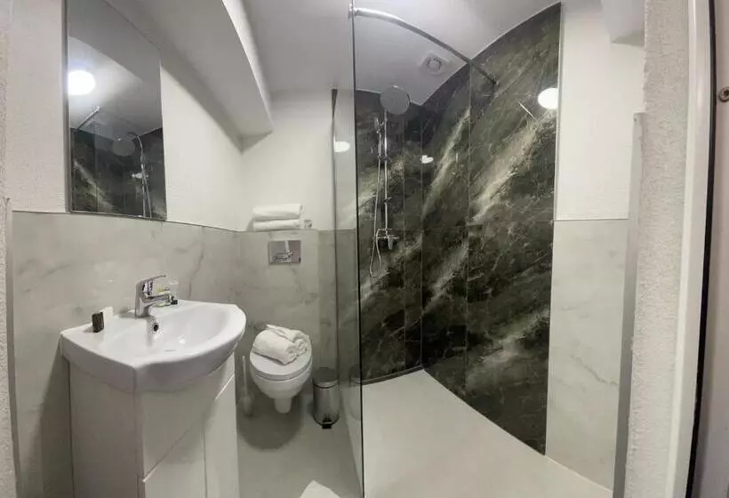 Hotel Myda