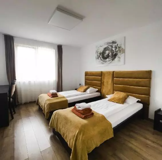 Hotel Myda