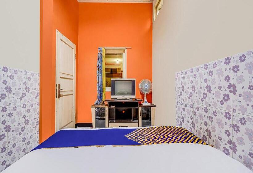 Hotel Spot On 91186 Losmen Yanti