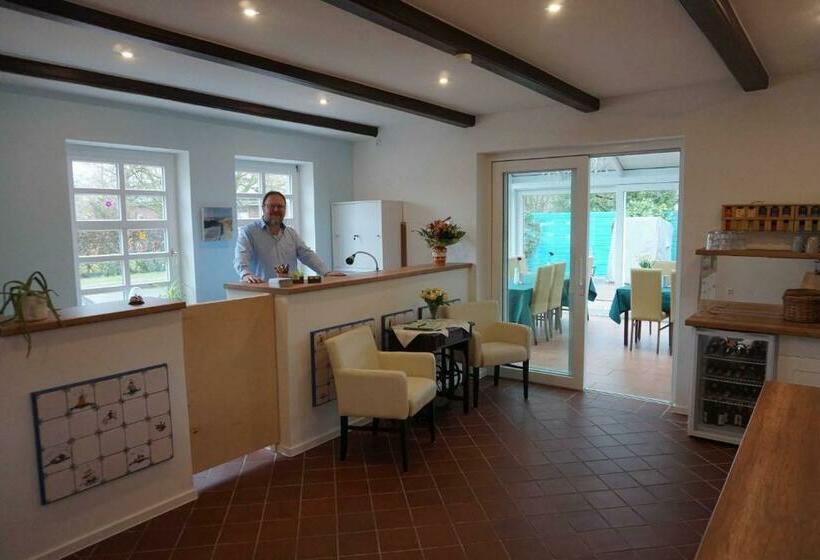 פנסיון Garni Deichinsel