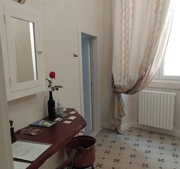 تختخواب و صبحانه Le Scale Di Pietra