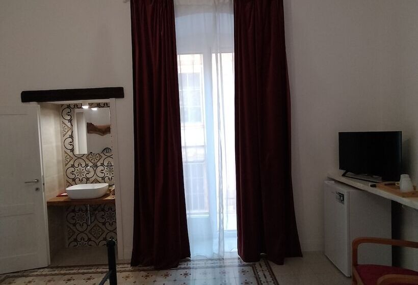 تختخواب و صبحانه Le Scale Di Pietra