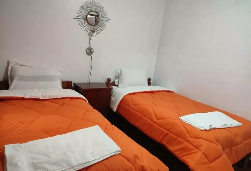 تختخواب و صبحانه Sunrise Guest House
