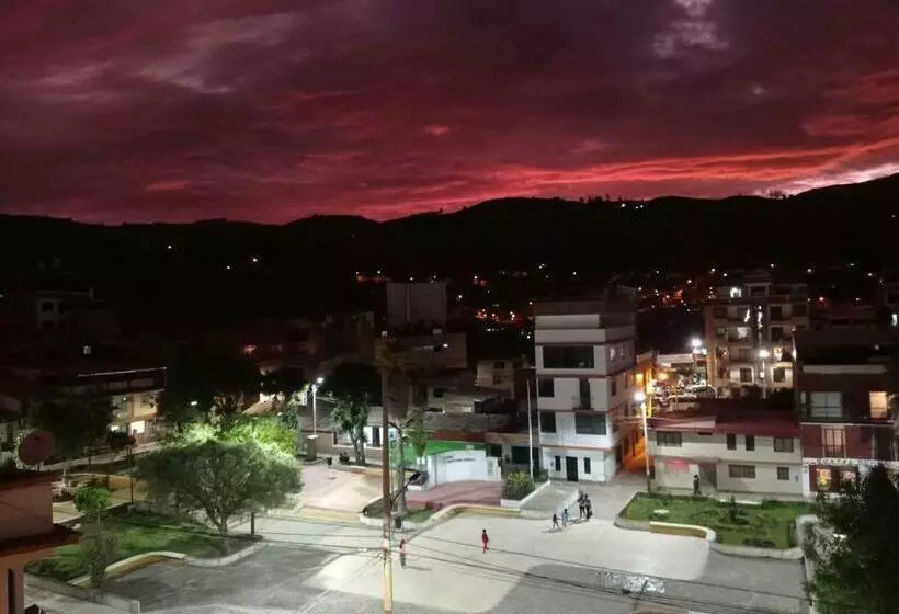 تختخواب و صبحانه Sunrise Guest House