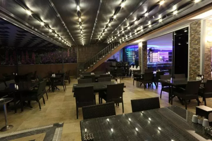 Comet Deluxe