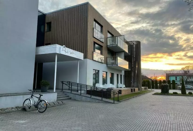 هتل Aisa Studio
