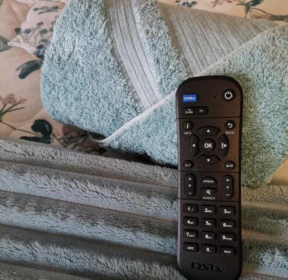 بنسيون Dr M Beauty Lounge And Guest House