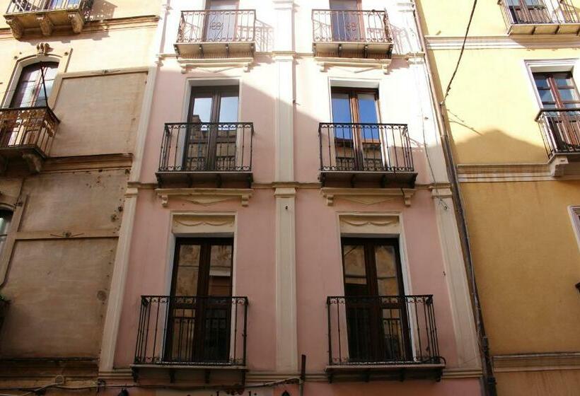 پانسیون Via Cavour 19, Camere Del Conte