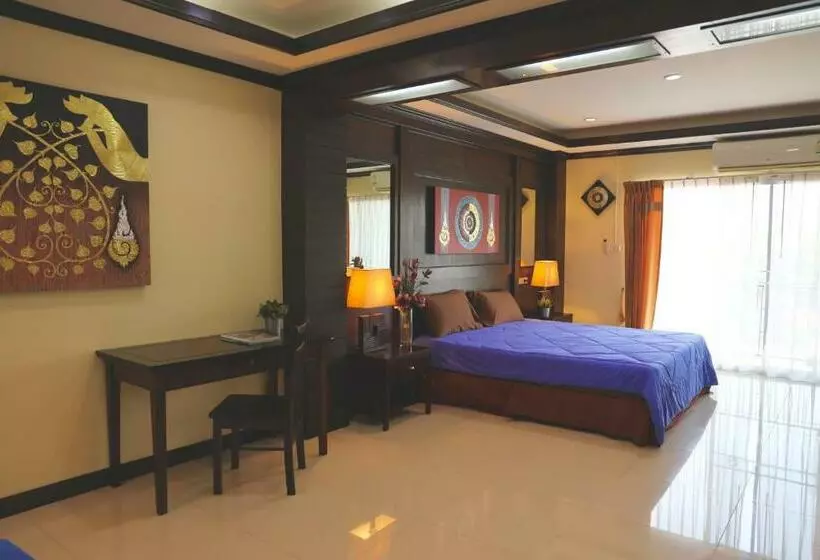 Hotelli Thomlek Guesthouse